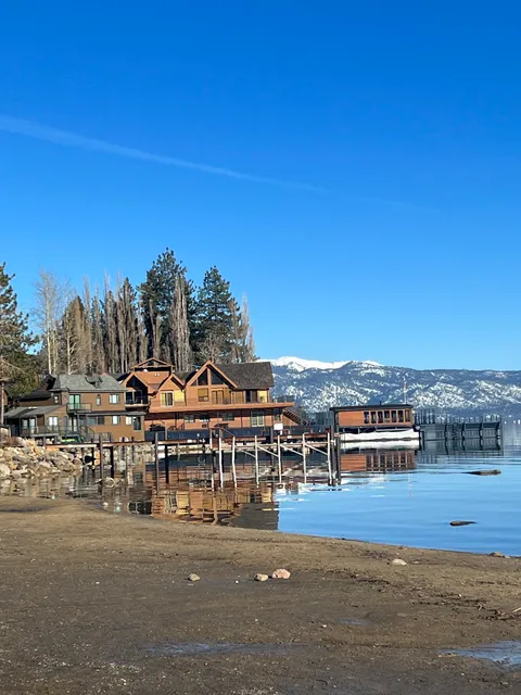 Tahoe Vista Inn & Marina