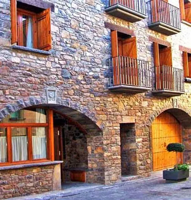 Apartamentos Turismo Rural Casa Santorroman