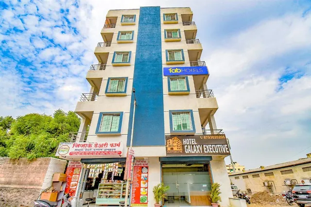 FabHotel Galaxy Inn - Hotel in Wagholi, Pune