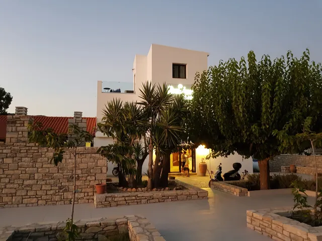 Paradise Matala Hotel
