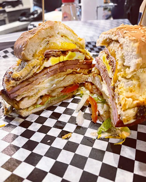 Na'guara Burgers (Food Truck)