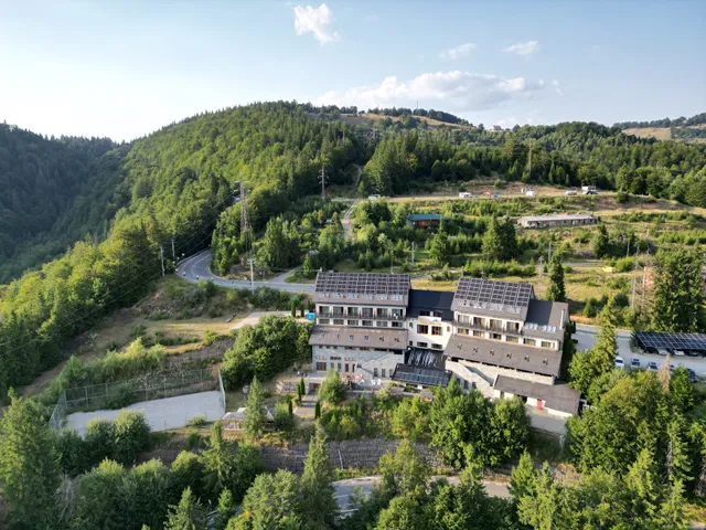 Art 1000 Guest House