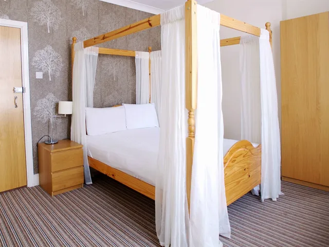 Ashley Victoria Hotel