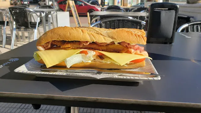 Bocadillos Holandeses