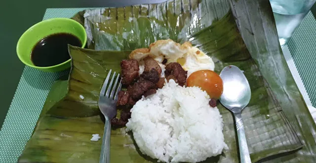 Meatsuyan Binalot Sa Dahon