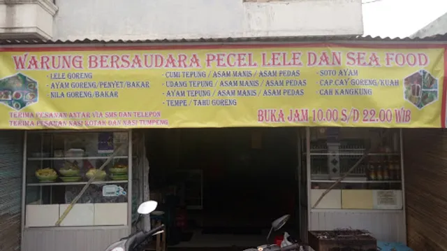 Warung Bersaudara Pecel Lele Dan Seafood