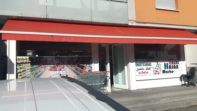 Onkel Hasan market