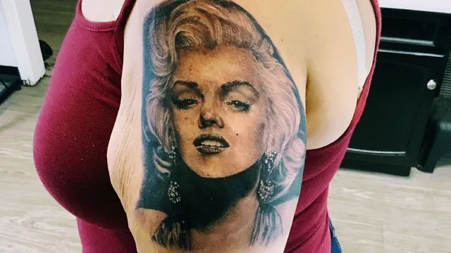 Lakeside Custom Tattooing