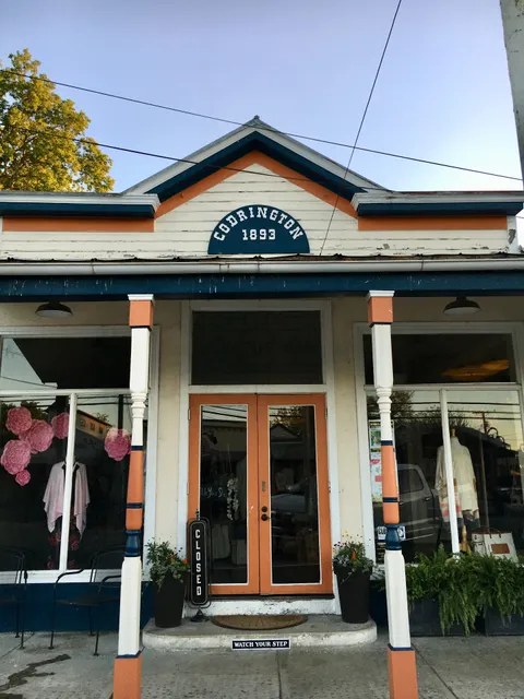 Elizabeth Daniell Boutique