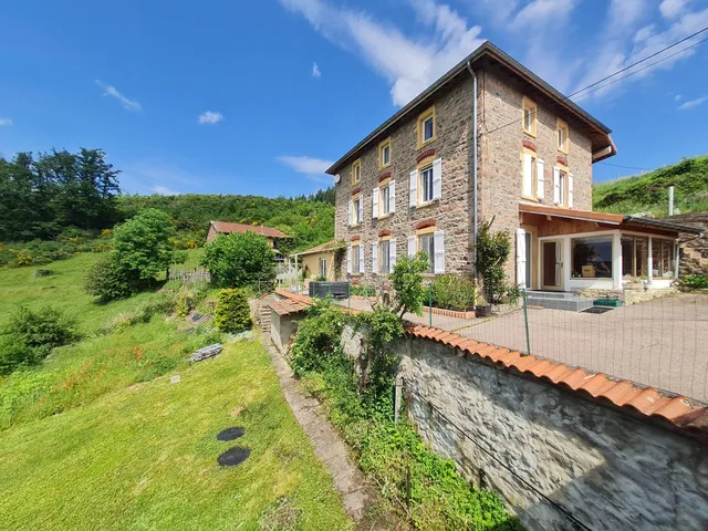 Le grand gite de la Goutte Romaine