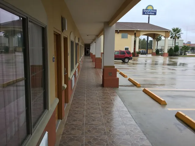 Days Inn by Wyndham Humble/Houston Intercontinental Airport