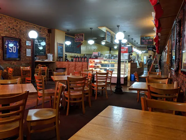 Max & Emily's Eatery