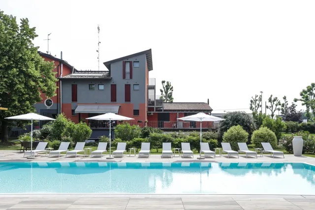 Hotel Residenza Cartiera 243 country house & pool