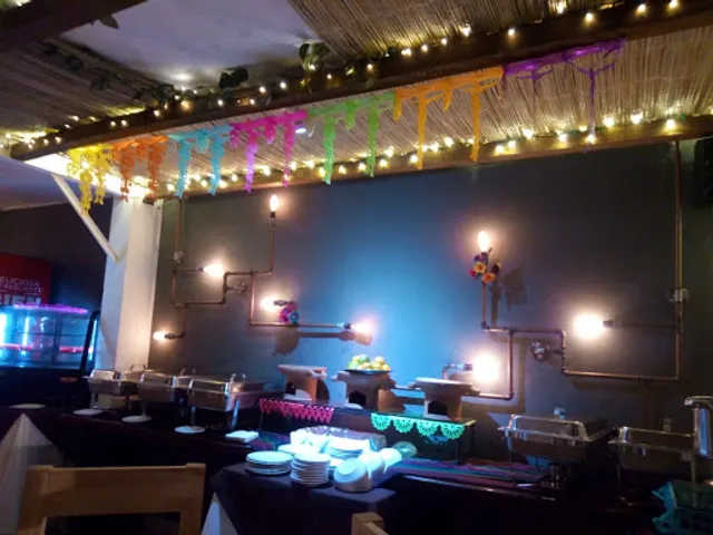 Bufétcito Tlaoli Costra Brunch