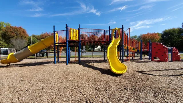Winding Creek Local Park