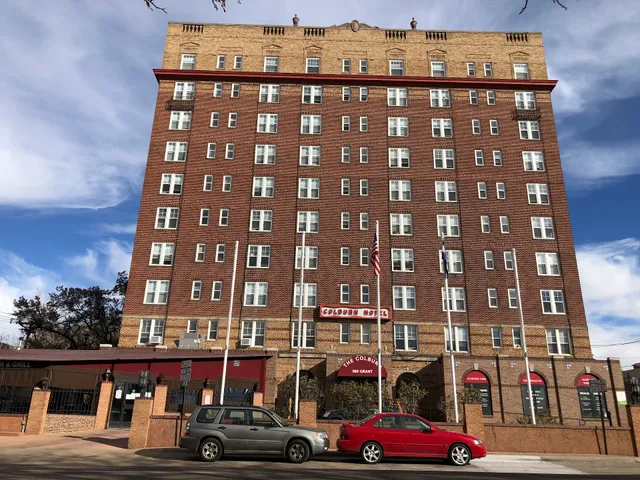 Colburn Hotel & Apartments