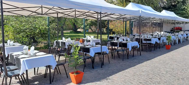 Restaurante - Parrilla "La Rueda" Asador Criollo