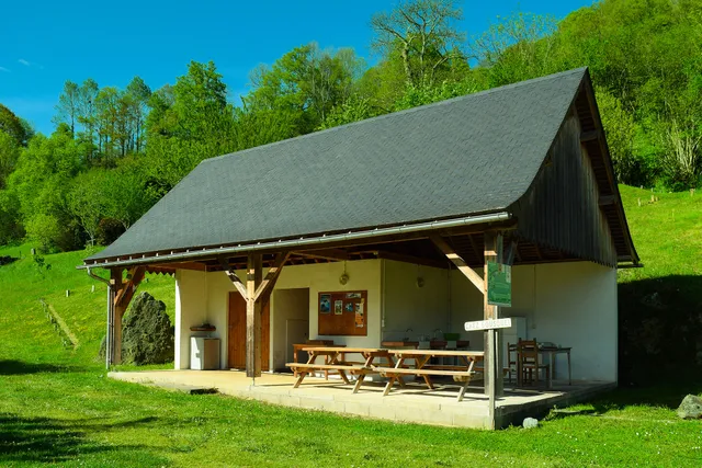 Aire Naturelle Camping Maison Bousquet