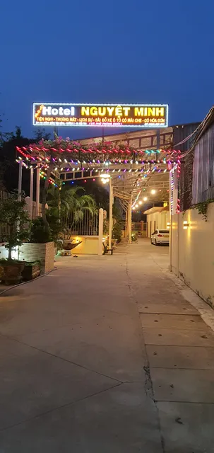 Minh Nguyệt Hotel
