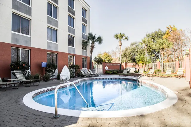 Quality Inn & Suites Heritage Park