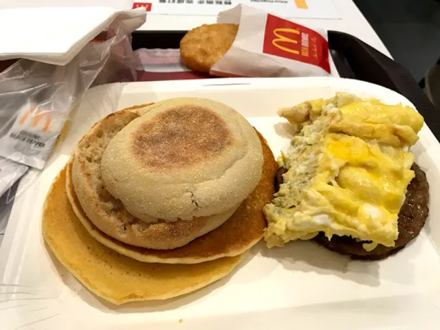 McDonald's (Fu Tai Estate)