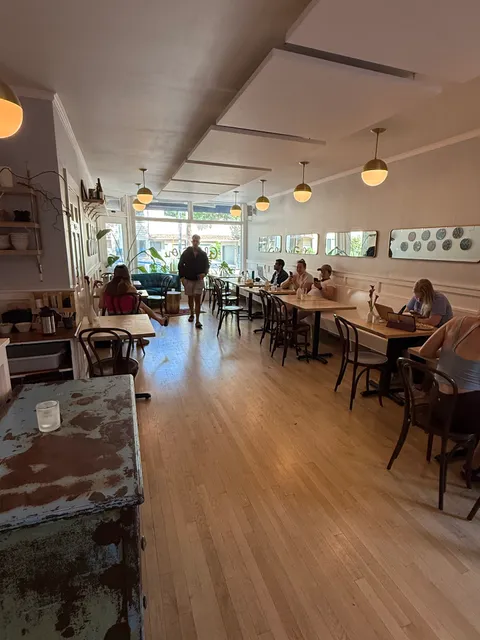 Cafe Domestique - Allen St.