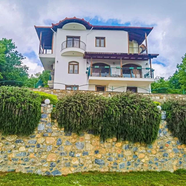 Villa Etheras - Amazing View & Nature - Near Edessa