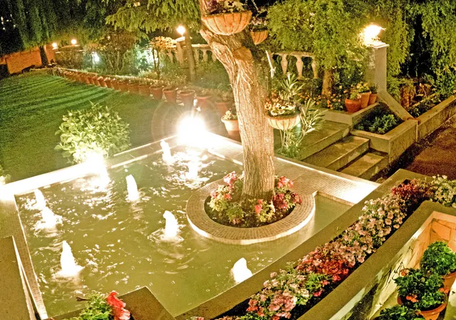 Royal Jardin Whistling Pines Resort