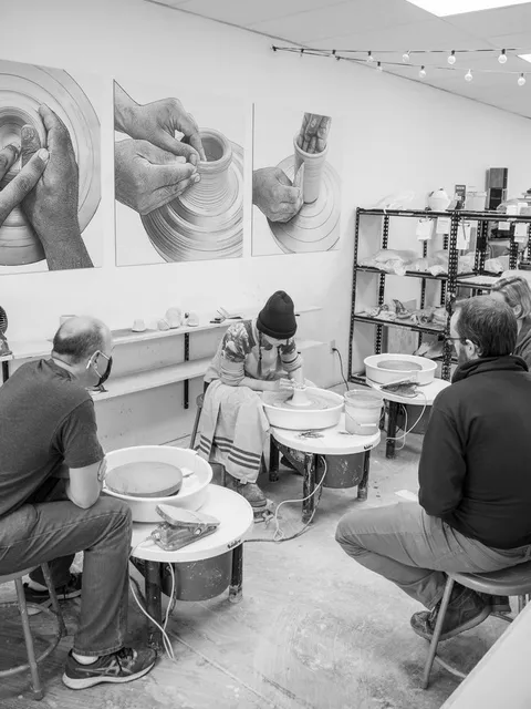 Dongzhu Pottery Studio - University Ave