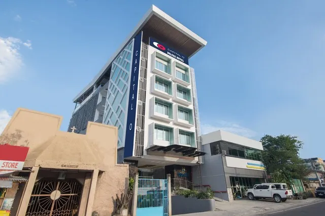 Capital O 614 Hotel DulceÃ©