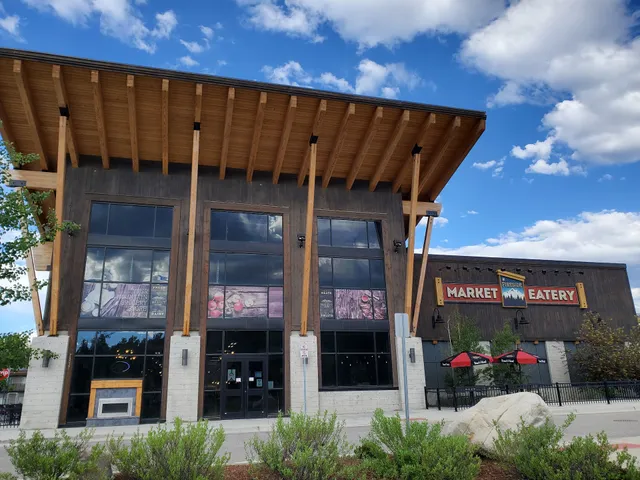 Fireside Market & Eatery