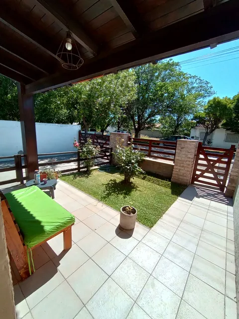 Alojamiento Los Gurises. Balneario El Condor