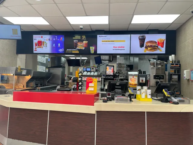McDonald's Metro Norte Food Court
