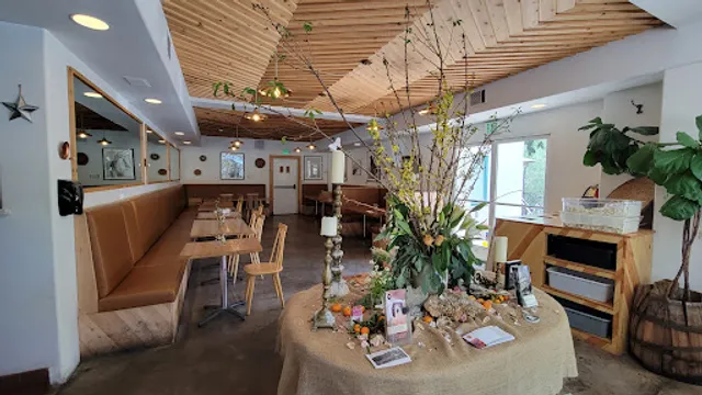 Harvest Moon Ojai Restaurant and Bar