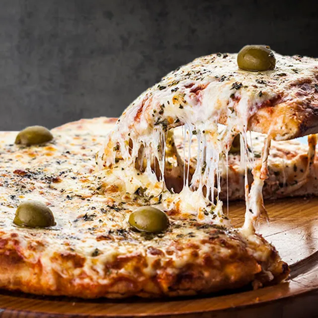 El Trébol 1983: pizzas y empanadas argentinas