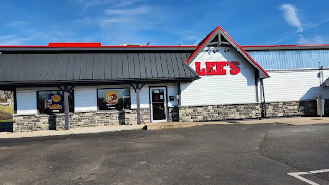 Lee's Famous Recipe Chicken