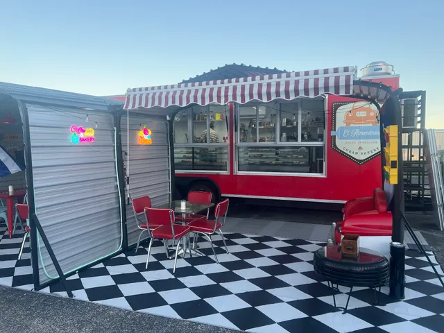 El Almendron Cuban Bakery