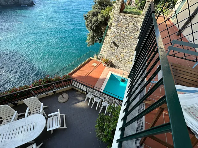 Pieve Ligure a picco sul mare con piscina Villa Regina