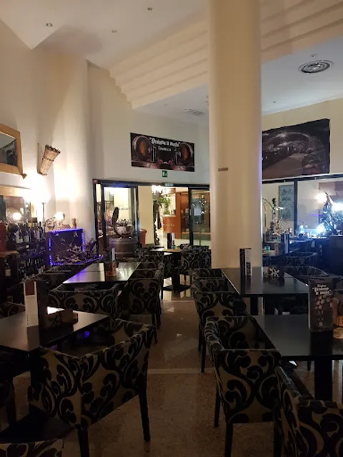 enoteca "Profumo di mosto" di MA.LO.Y.SAS