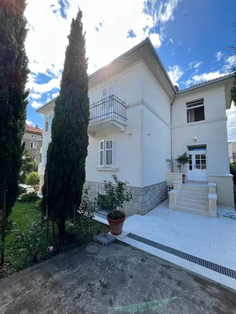 Palace Schön Milesi