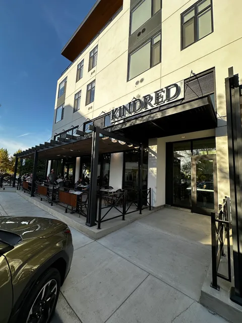 Kindred by the Creek Wine Lounge