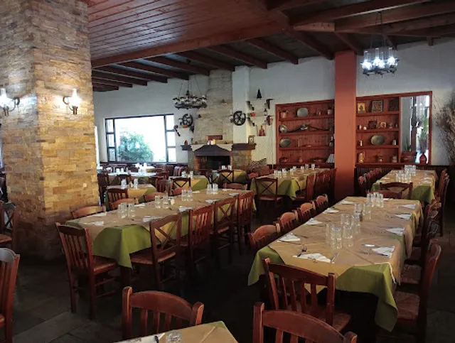 Aggelos House & Restaurant