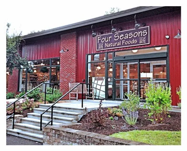 Four Seasons Natural Foods Store