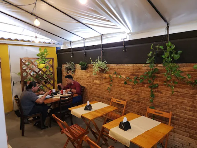 Quintal da Villa Vila Ema Marmitaria