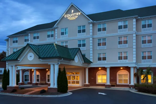 Country Inn & Suites by Radisson, Braselton