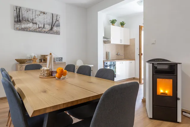 SOKOL - Feel good estate