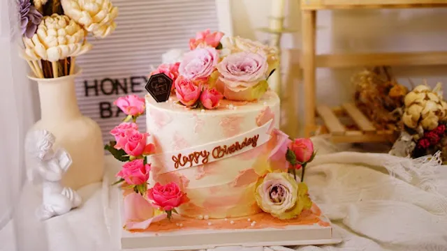 HoneyMe Bakery & Tea