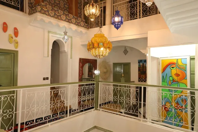 Riad dar lfen