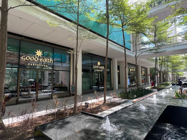 IREO GRAND VIEW HIGH STREET GURUGRAM