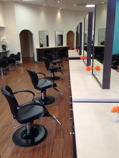 The Yacht Club Salon